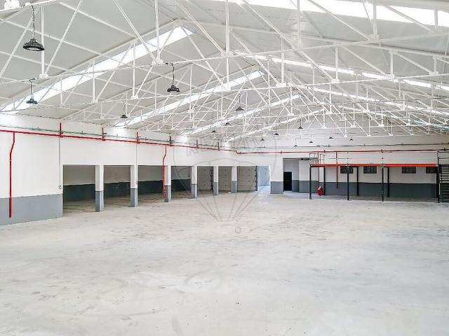 Armazém venda em Rebordosa, Paredes