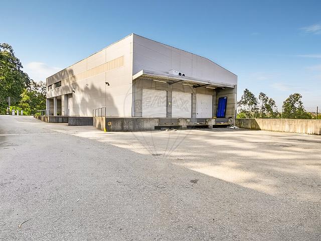 Armazém venda em Olival, Vila Nova de Gaia