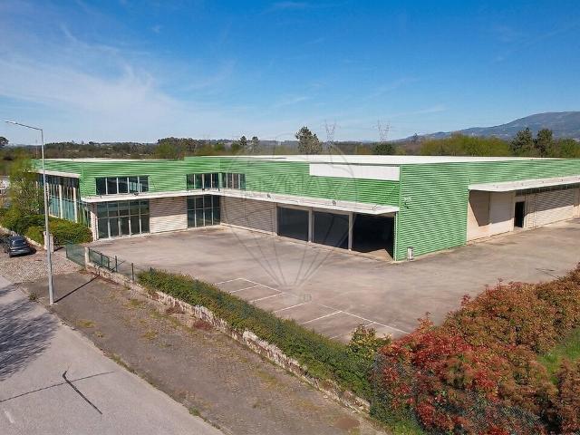 Armazém venda em Tourais e Lajes, Seia