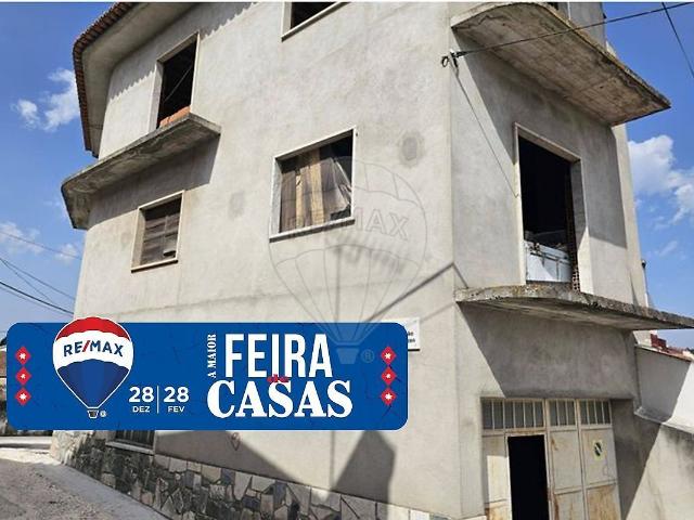 Armazém venda em Santarém