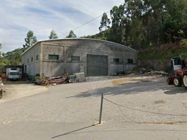 Armazém venda em Santiago de Piães, Viseu
