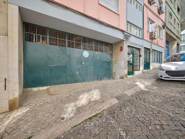 Armazém venda em Mercês, Lisboa