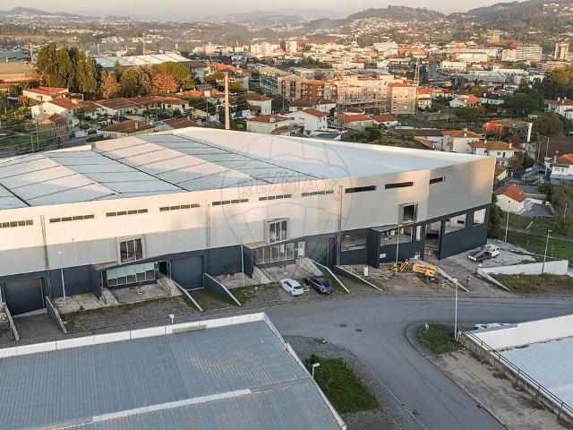 Armazém venda em Santo Tirso, Porto