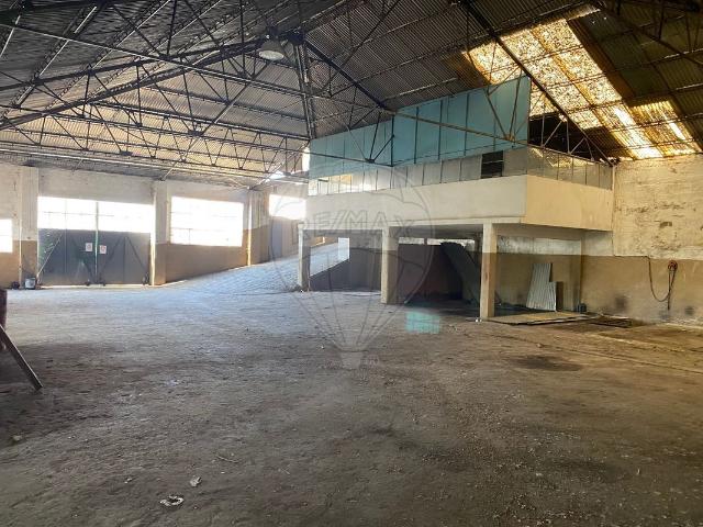 Armazém venda em Guarda, Seia