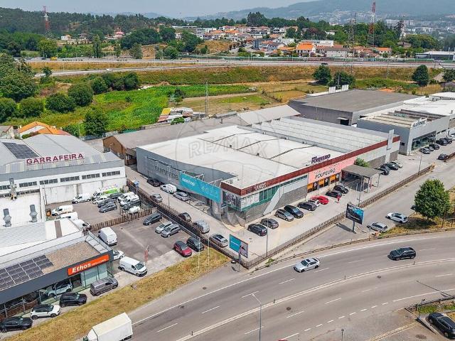 Armazém venda em Silvares, Guimarães