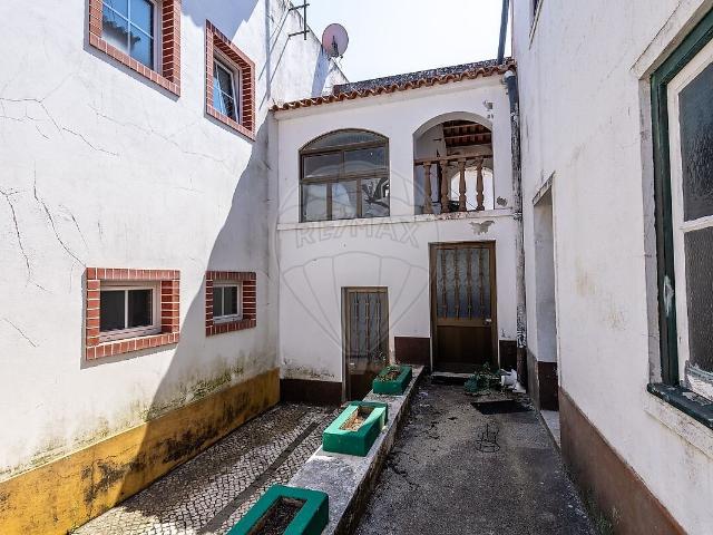 Armazém venda em Valado dos Frades, Nazaré
