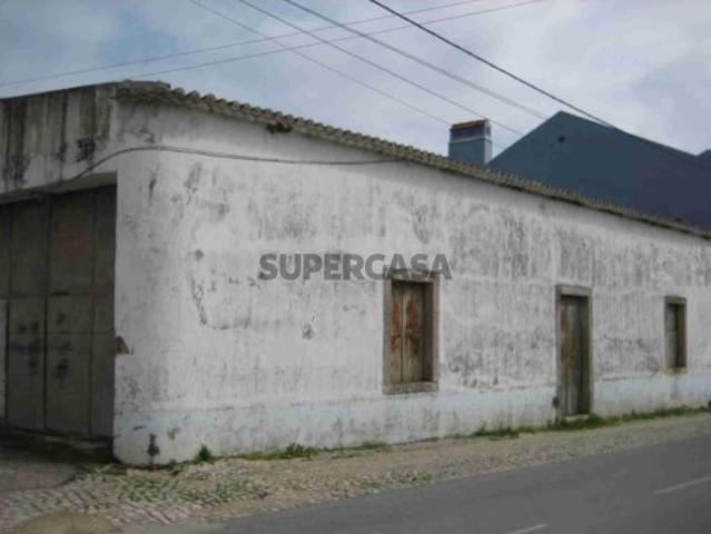 Armazém venda em Santarém