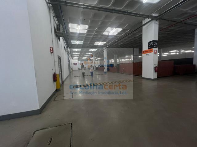 Armazém alugar em Moita, Bairro João da Silva