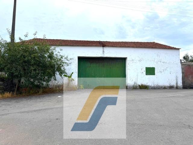 Armazém venda em Casal da Achada, Caldas Da Rainha