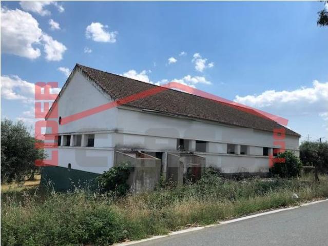 Armazém venda em Alfândega Da Fé, Bragança