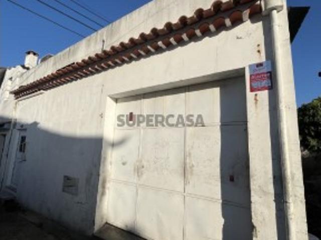 Armazém venda em Tomar, Carrazede