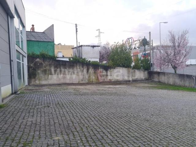 Armazém alugar em Esposende, São Paio de Cima