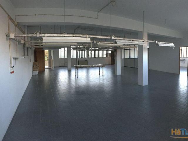 Armazém alugar em Oliveira De Azeméis
