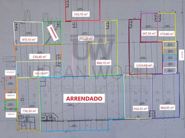 Armazém alugar em Montijo