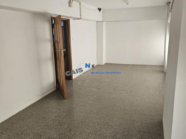 Armazém venda em Monte Branco, Gondomar