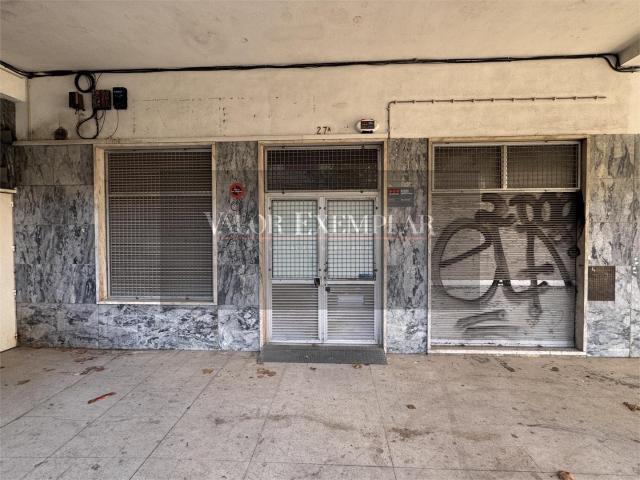 Armazém alugar em Almada, Torcatas