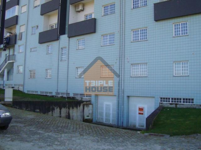 Armazém venda em Paredes, Bitarães