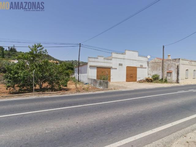 Armazém alugar em Faro, Piedade