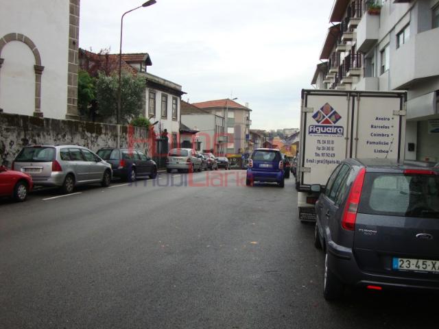 Armazém alugar em Porto, Bela