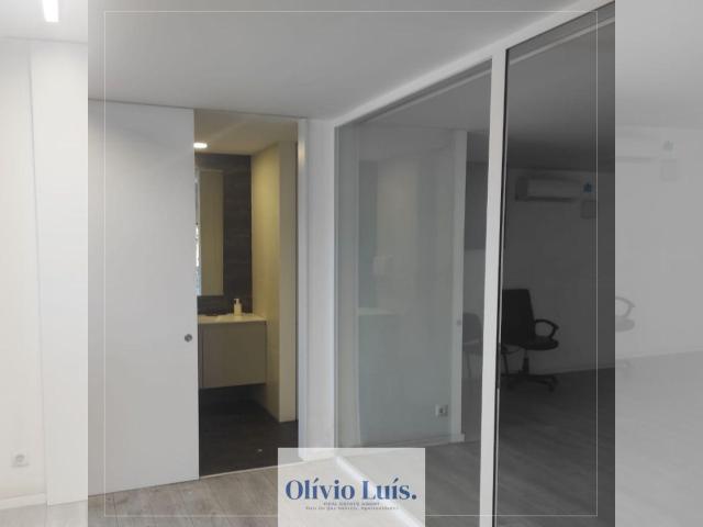 Armazém alugar em Andrias, Braga