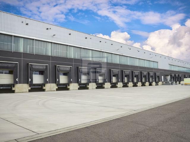 Armazém alugar em Bairro do Miranda, Montijo