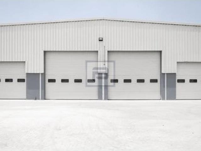 Armazém alugar em Bairro do Miranda, Montijo