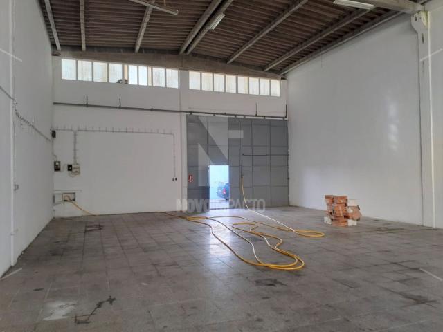 Armazém alugar em Montijo, Setúbal
