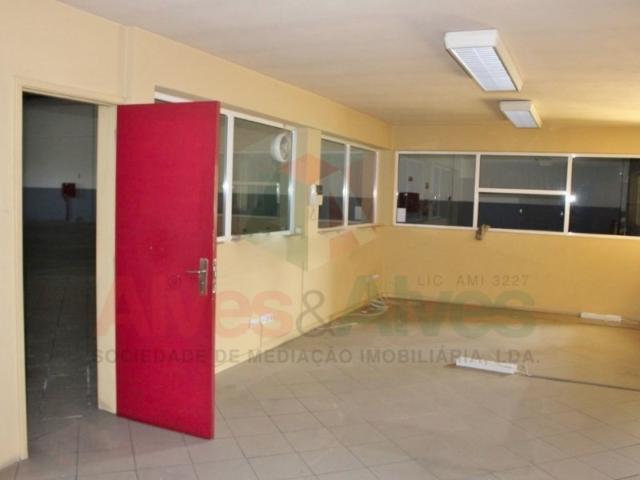 Armazém alugar em Maia, Gueifães