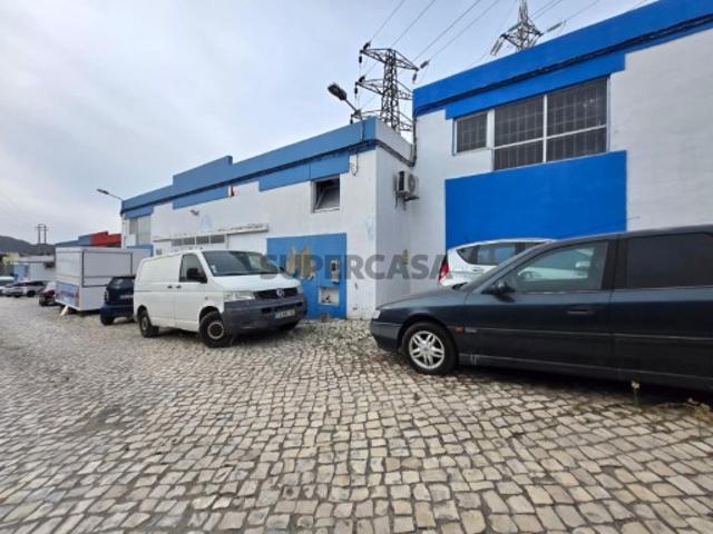 Armazém venda em Setúbal
