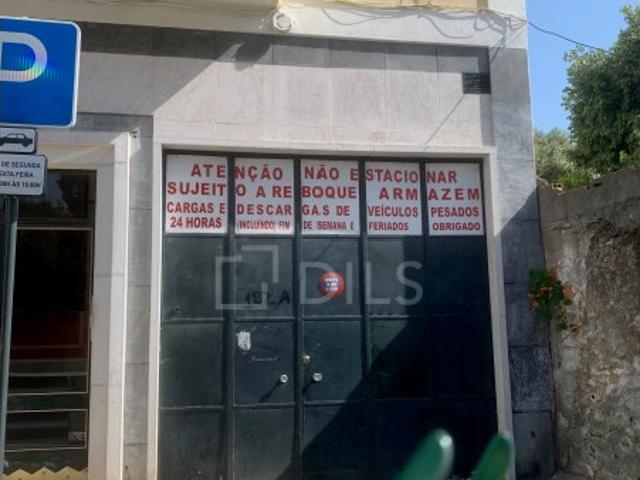 Armazém venda em Estrela, Lisboa