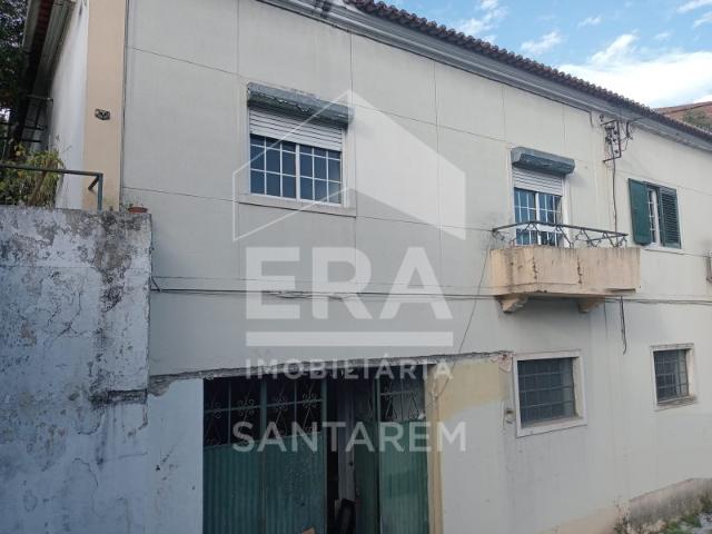 Armazém venda em Santarém