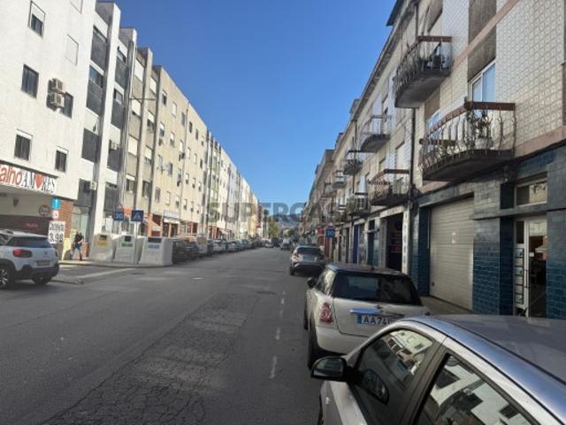 Armazém venda em São José de São Lázaro, Braga