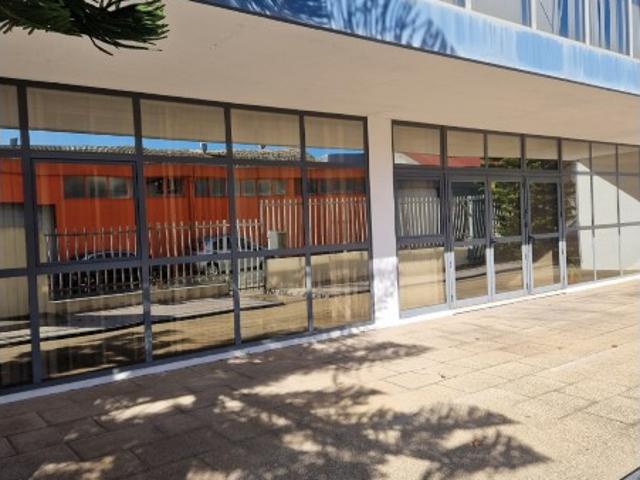 Armazém alugar em Real Forte, Santiago Dos Velhos