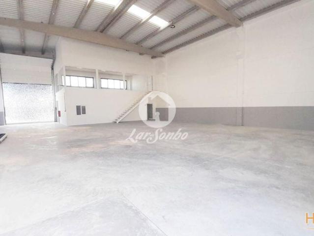 Armazém alugar em A Ver-o-mar, Porto