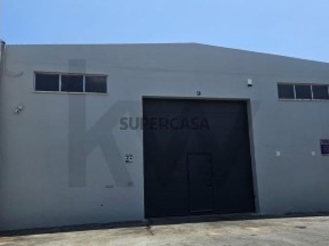 Armazém venda em Mem Martins, Sintra