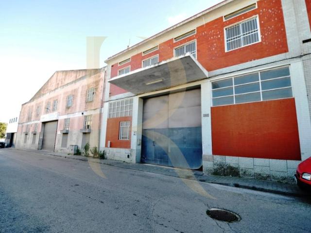 Armazém alugar em Seixal, Setúbal