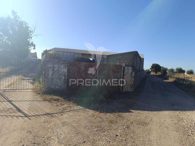 Armazém venda em Estremoz, Évora