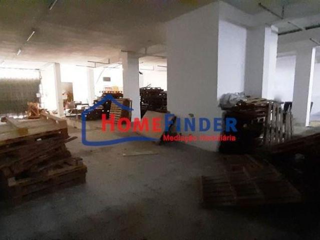 Armazém alugar em Braga