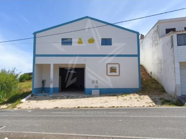 Armazém venda em A Dos Negros, A dos Negros