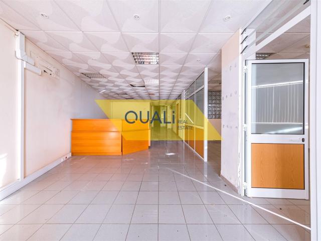 Ponto Comercial venda em Funchal, Sé