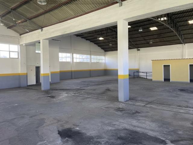 Armazém alugar em Bairro da Codivel, Odivelas