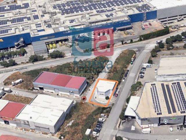 Armazém venda em Loures