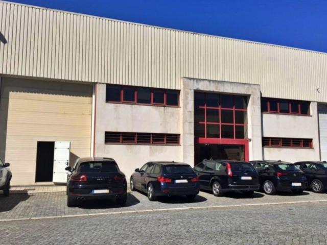 Armazém alugar em Moreira, Padrão de Moreira