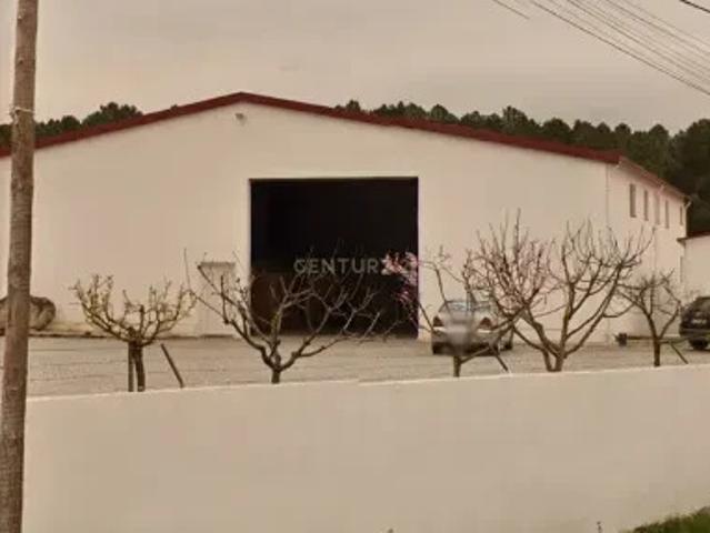 Loja venda em Santa Cruz/Trindade e Sanjurge, Chaves