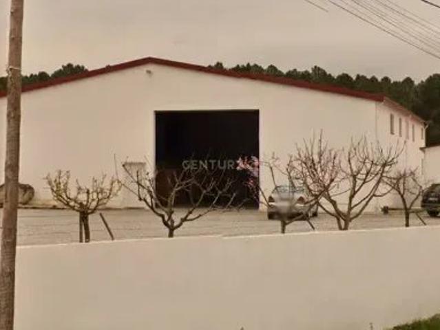 Loja venda em Santa Cruz/Trindade e Sanjurge, Chaves