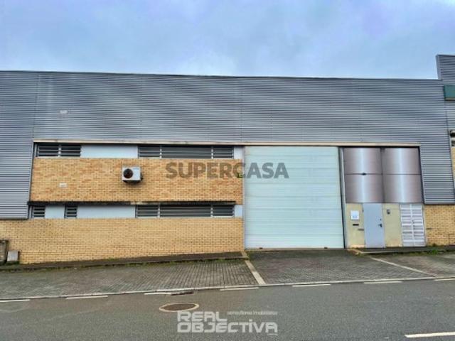 Armazém venda em Maia, Barca