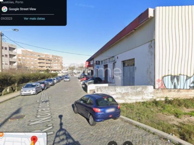 Armazém alugar em Porto