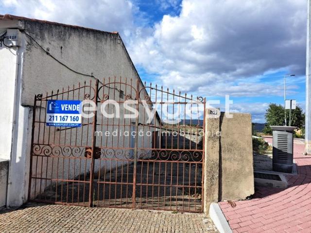 Armazém venda em Torre De Moncorvo, Bragança