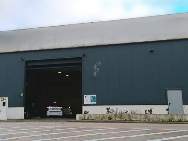 Loja venda em Santiago Dos Velhos, Lisboa