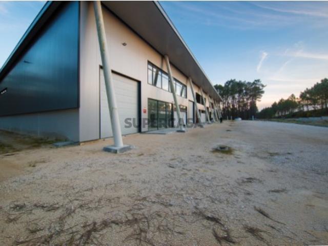 Armazém venda em Leiria
